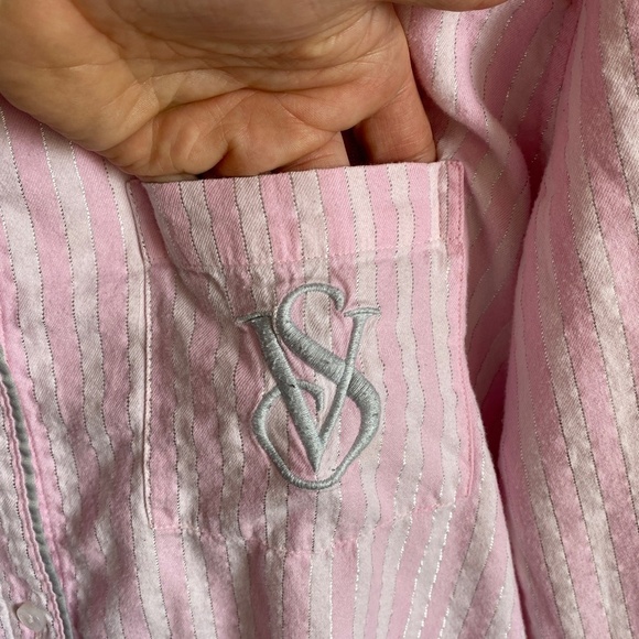 Victoria's Secret Women's Long Sleeve Pink Button Up Sleep‎ Shirt Size Medium - Picture 3 of 11
